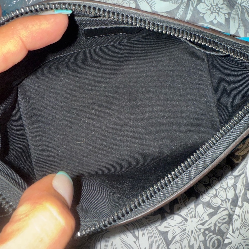 Louis Vuitton crossbody RARE - Picture 7 of 16